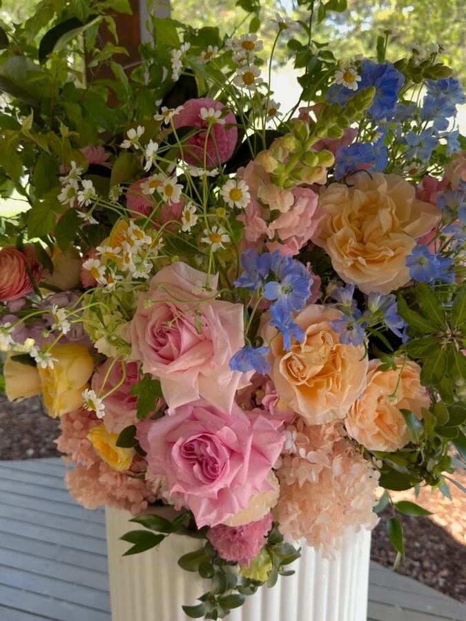 Spring pastel wedding flowers for N&G at Immerse Yarra Valley — Sugar Bee Flowers
