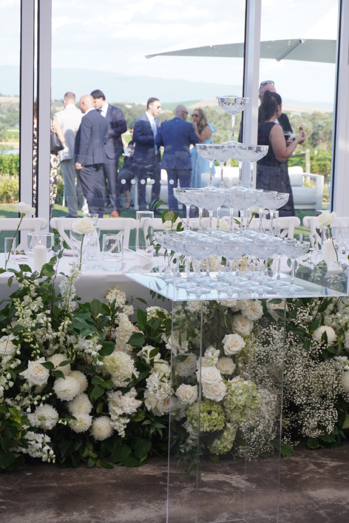 Acacia Ridge wedding flowers by Sugar Bee Flowers — Yarra Valley florist (5 of 9)